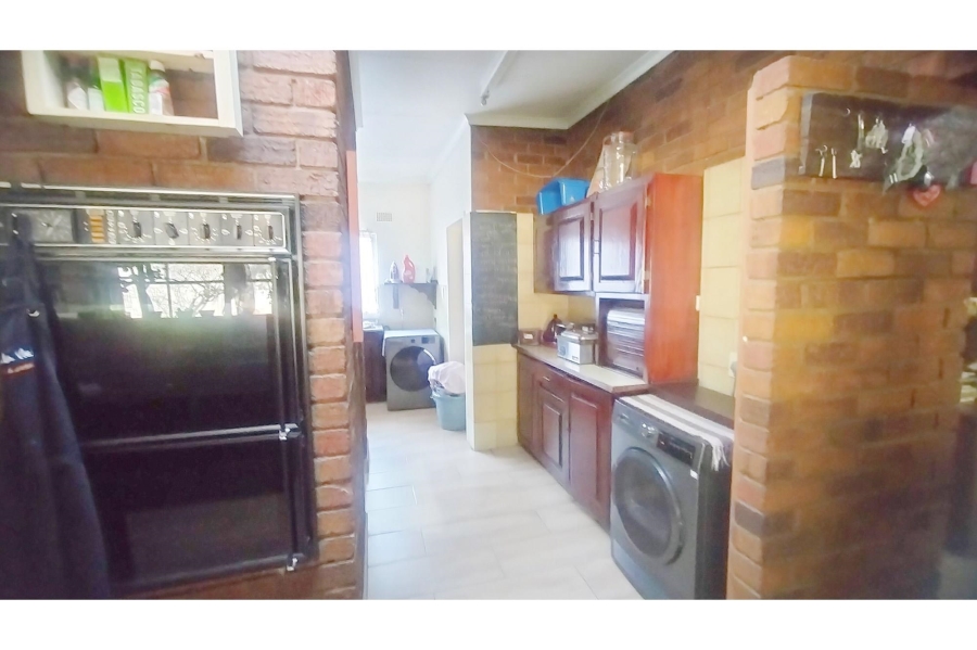 5 Bedroom Property for Sale in Elandsrand North West